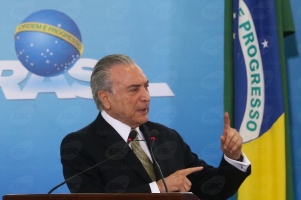 Brasília - O presidente interino Michel Temer recebe representantes de todos os segmentos da construção civil, no Palácio do Planalto (Antonio Cruz/Agência Brasil)