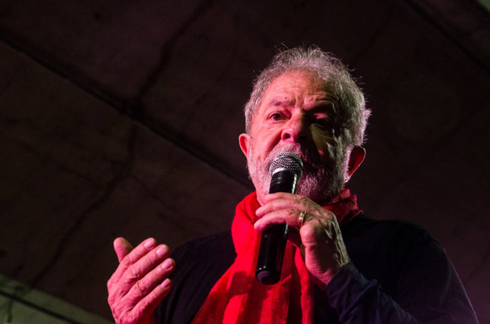 O ex-presidente Lula discursou para cerca de 3 mil pessoas na UERJ. (Créditos: Bárbara Dias / ANF)