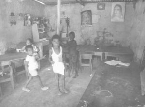 Imagem da primeira escola de Saramandaia.