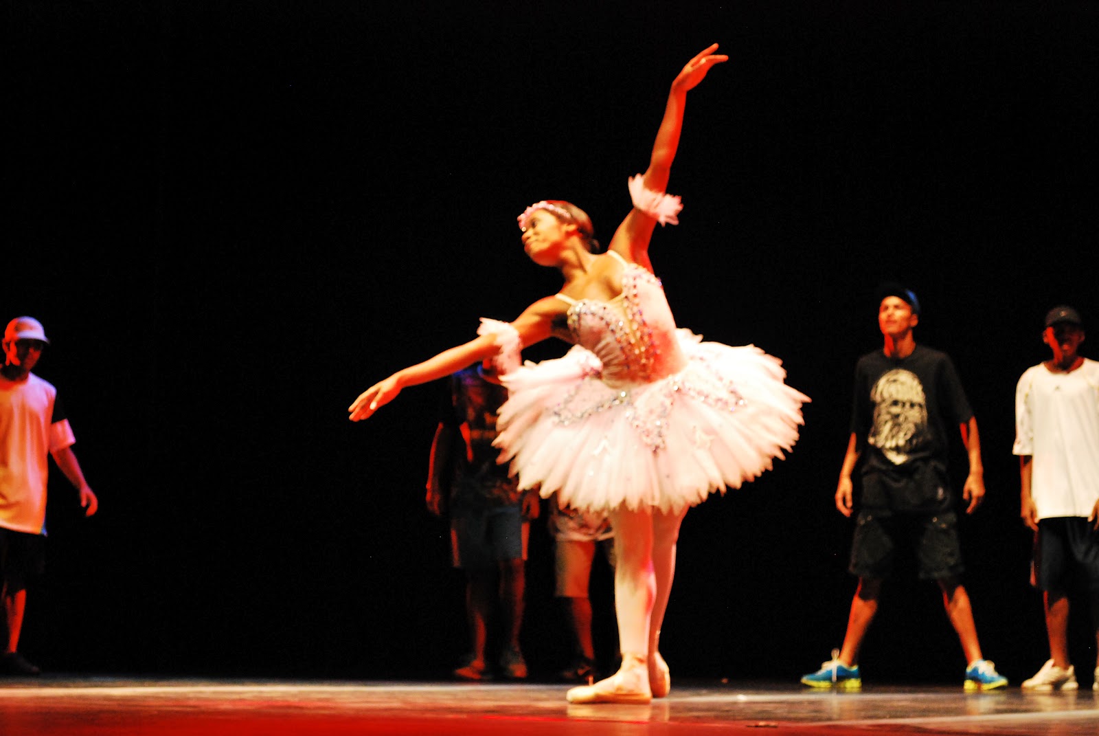 Passinho vai invadir escola tradicional de dança