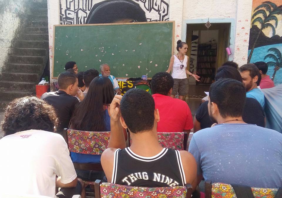 Centro Cultural Poeta Deley de Acari: arte, cultura e educação na favela