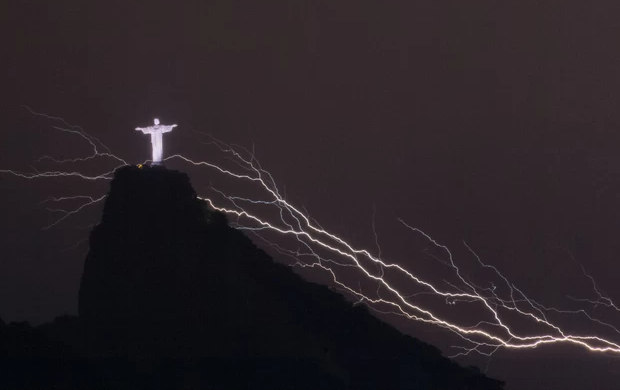 Um Rio de sangue de janeiro a janeiro