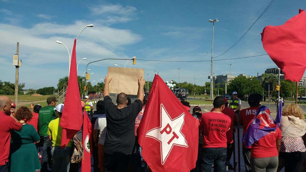 Movimentos sociais se mobilizam contra possível condenação de Lula