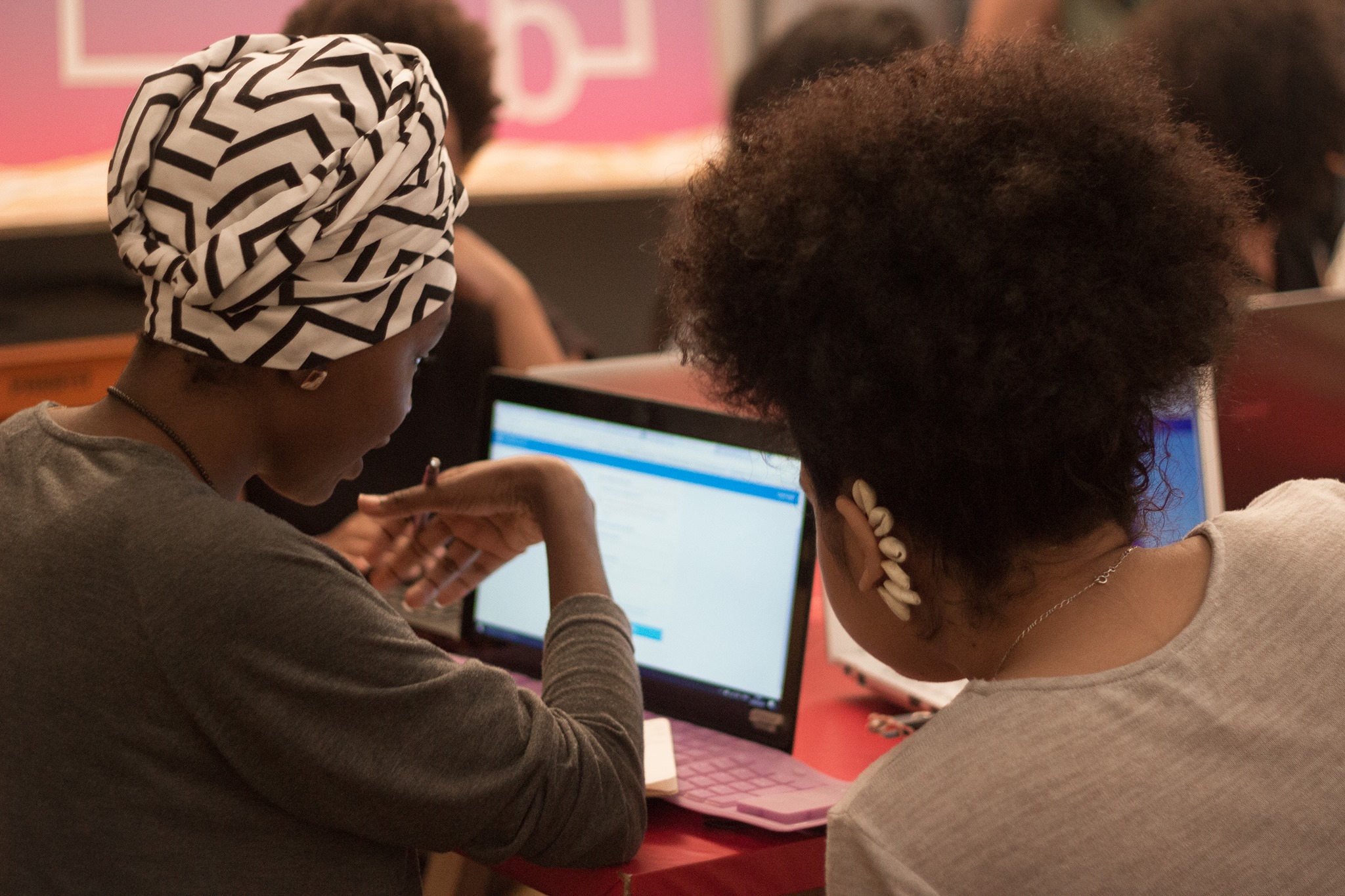 Projeto oferece imersão em tecnologia para mulheres negras