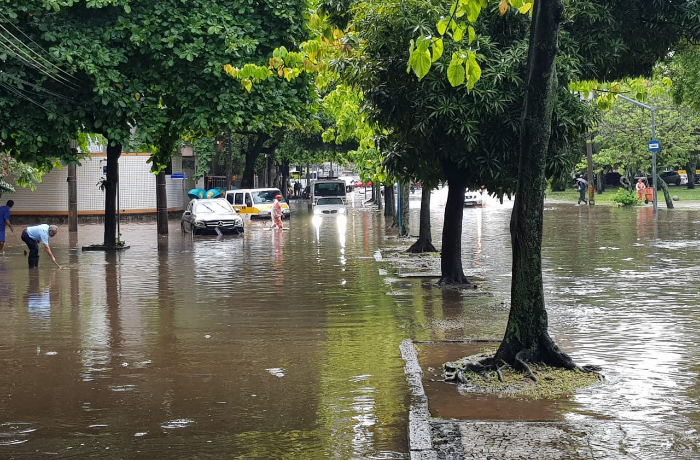 Chuva deixa moradores preocupados