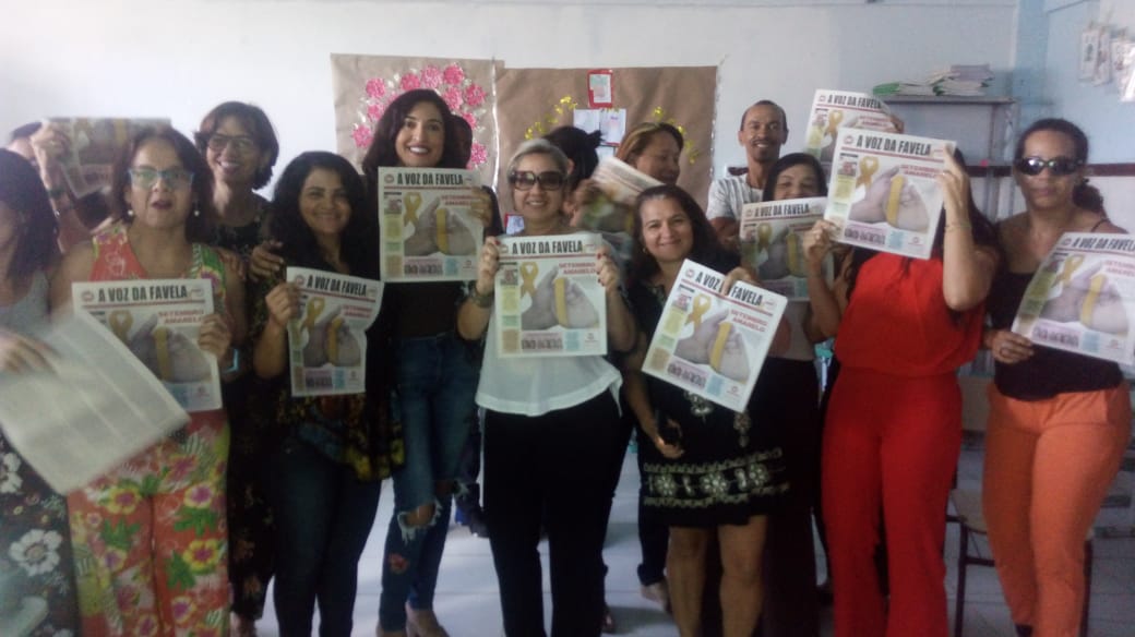 Formação pedagógica no Bairro da Paz utiliza o Jornal A Voz da Favela
