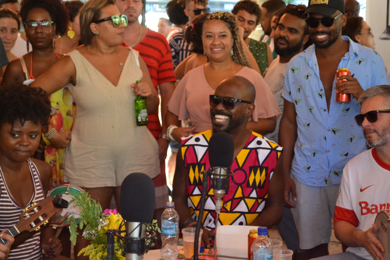 Festa de aniversário de 18 da ANF no Samba do Time de Crioulo: alegria e muito samba