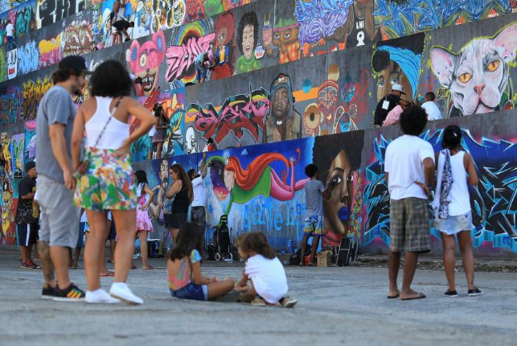 Festival de Grafite leva cores pra Salvador
