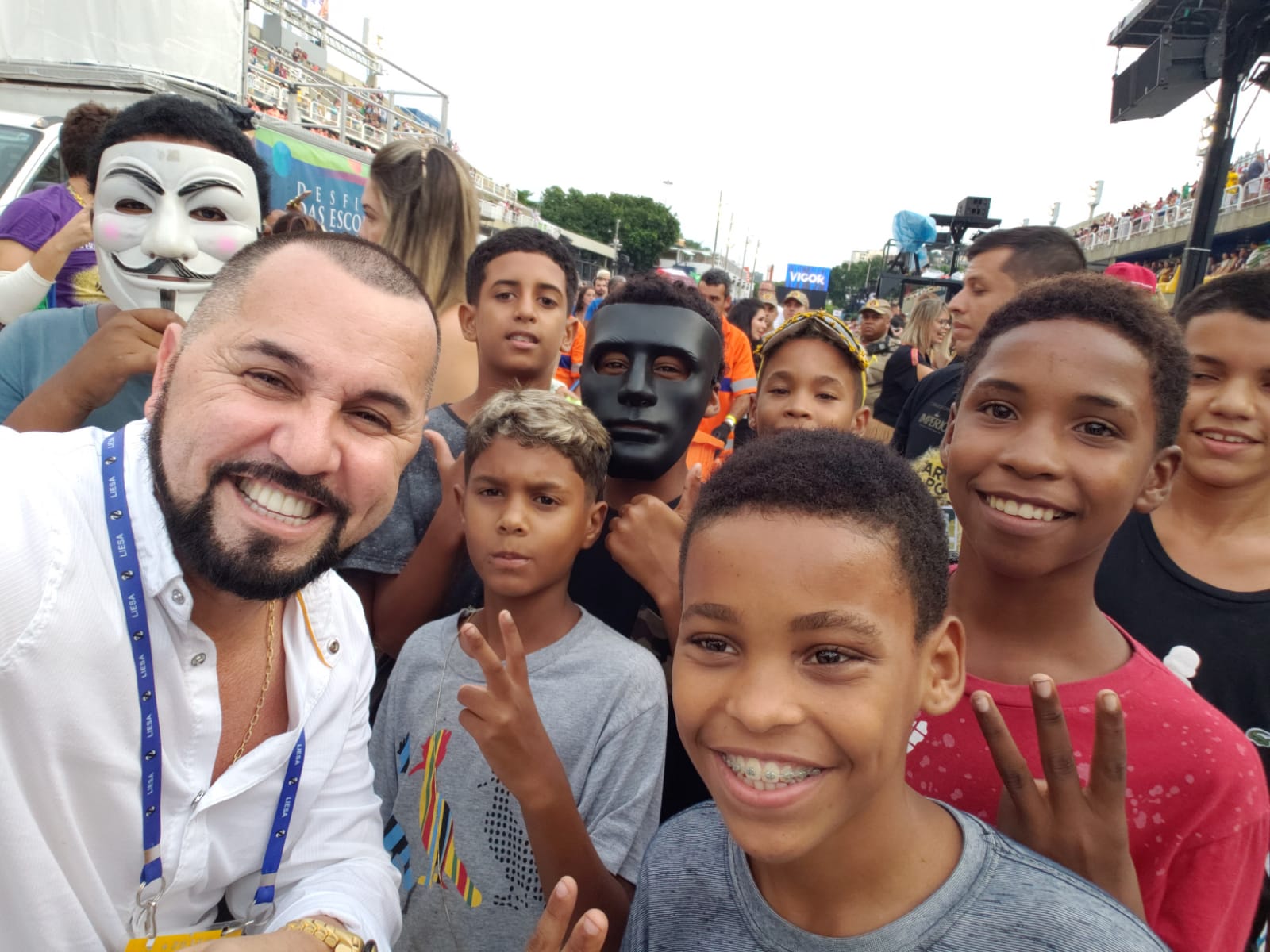 Sambando na cara do preconceito