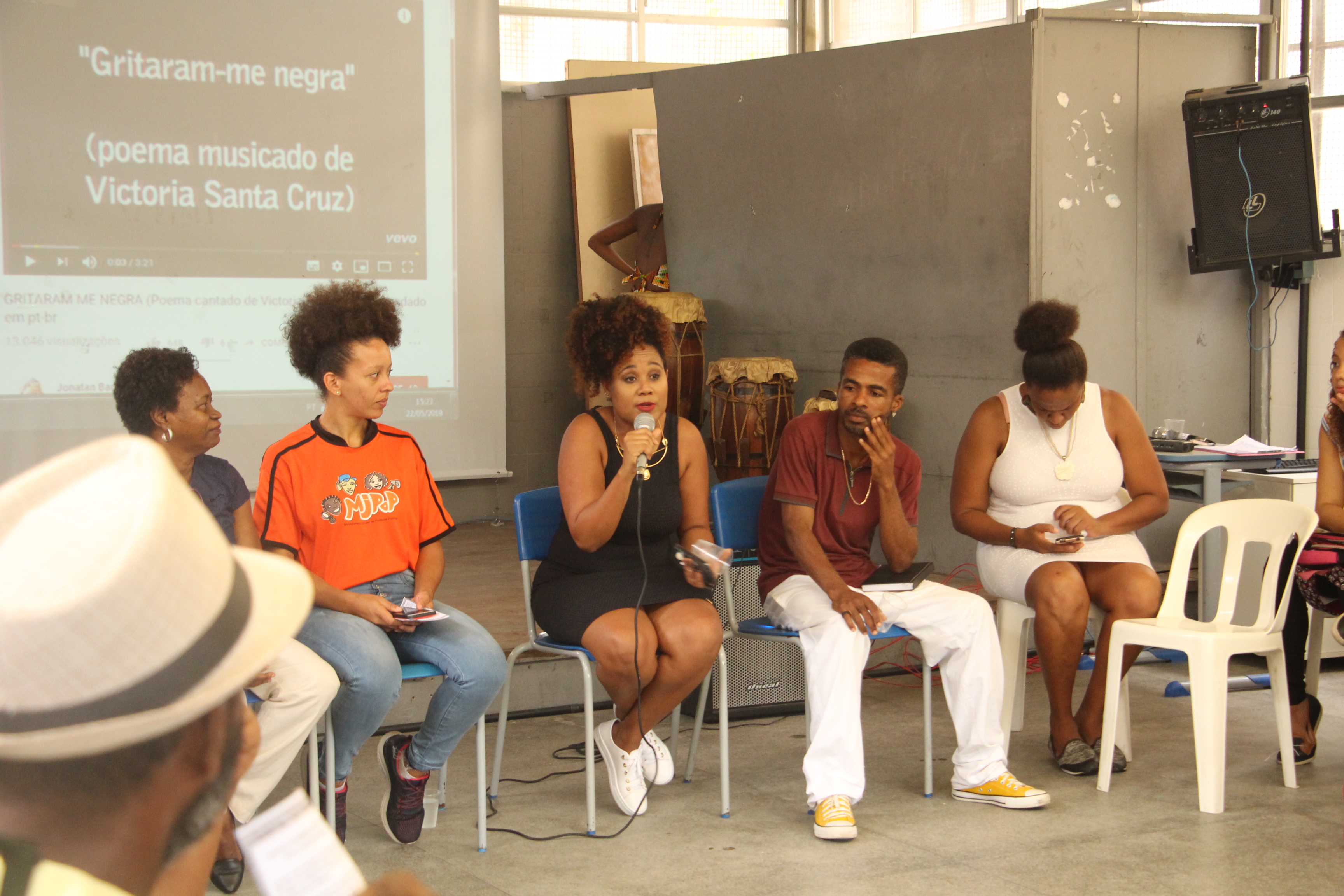 Faces do racismo: Um diálogo necessário no Colégio Estadual  Gov. Roberto Santos