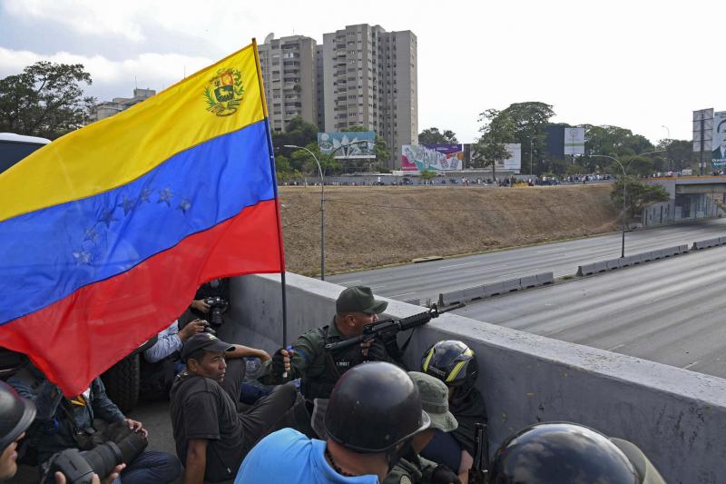 Crise na Venezuela: população entre a guerra e a miséria