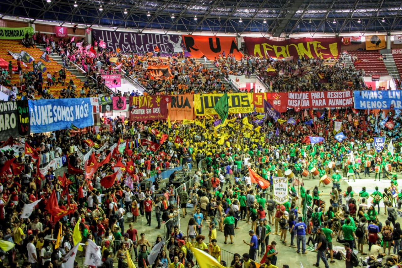 A União Nacional dos Estudantes desafia Bolsonaro
