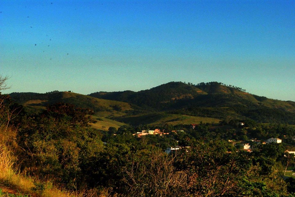 Longe de tudo e de todos, a favela rural de Santa Izabel precisa de doações