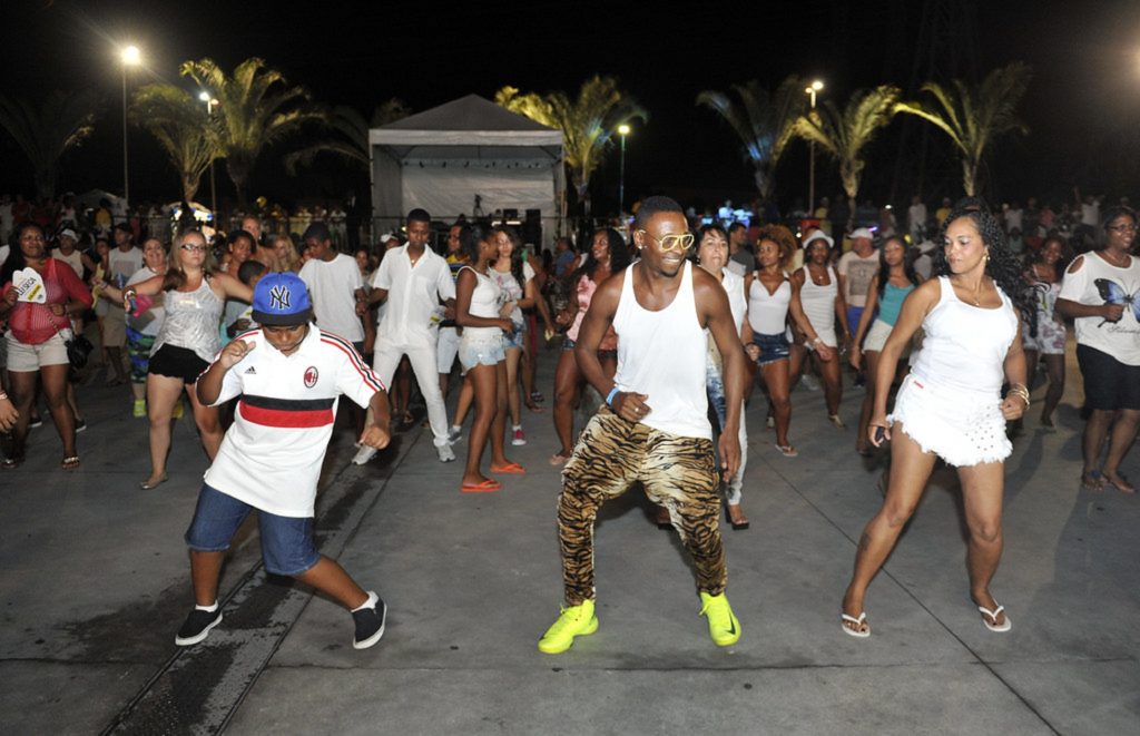 Baile Charme completa 40 anos com festa em Madureira