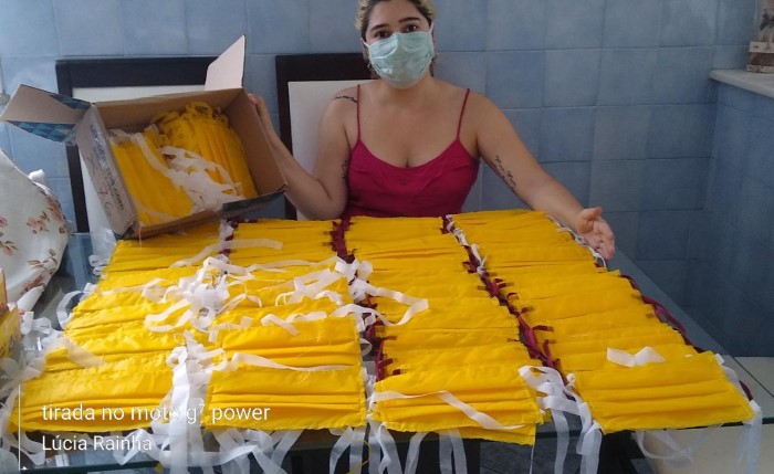 Sesc doa máscaras para Rocinha, feirantes e profissionais de saúde