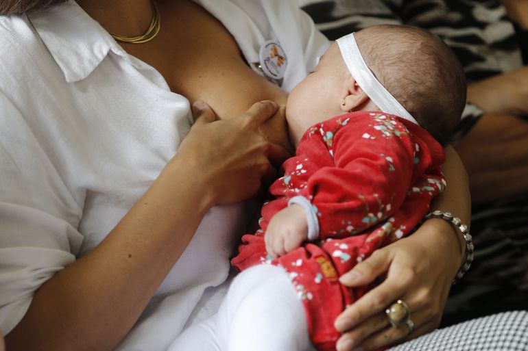 Aleitamento materno: benefício para a mãe, filho e toda sociedade