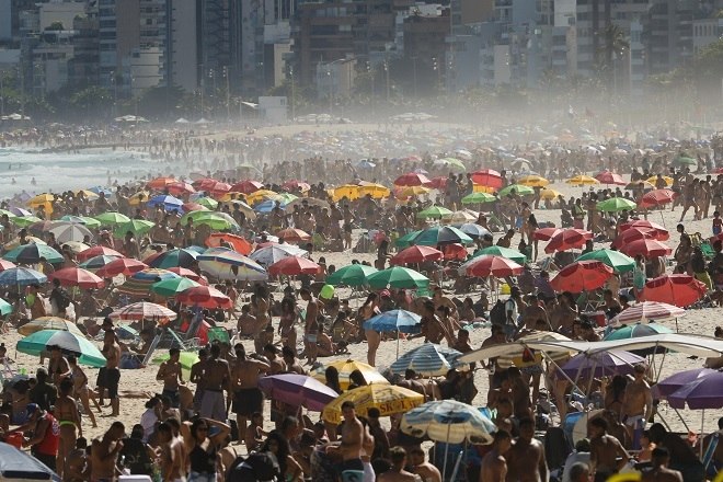 rio-praia-lotada-rio-de-janeiro-30082020174844529
