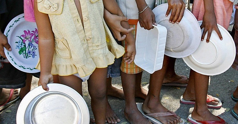 Mulheres, mães e desempregadas são as que mais cometem delitos famélicos - Foto: William West/AFP