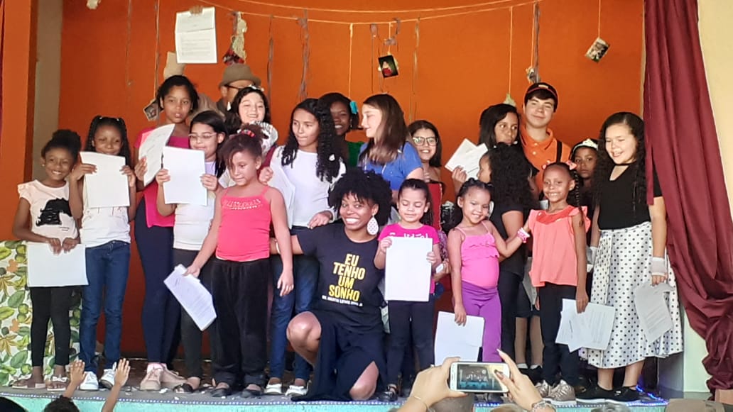 Natal solidário em Cavalcante, no Rio, promove distribuição de livros neste sábado (5)