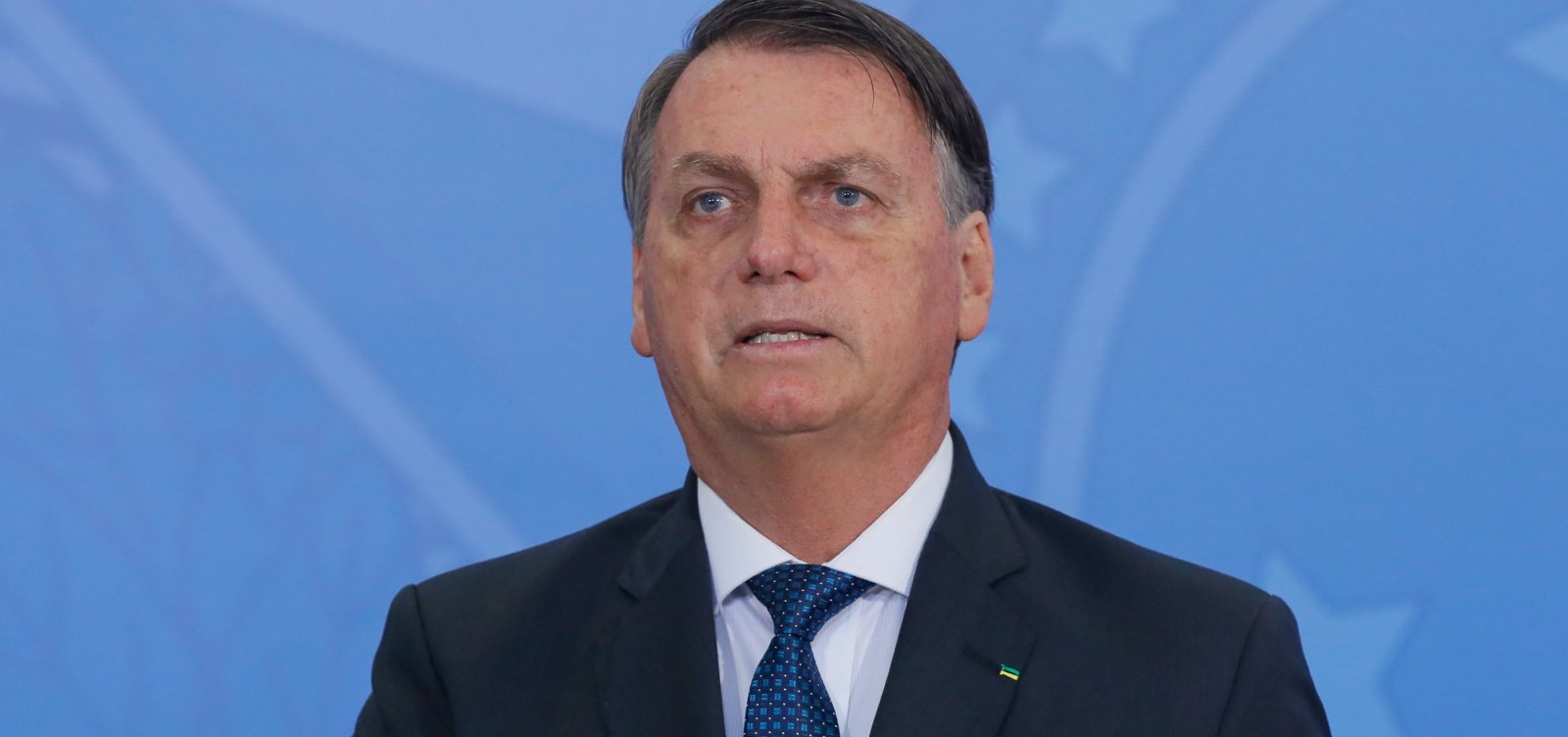 Bolsonaro fala que o Brasil está quebrado e que não consegue fazer nada. Presidente culpa a mídia por potencializar a pandemia da Covid-19
