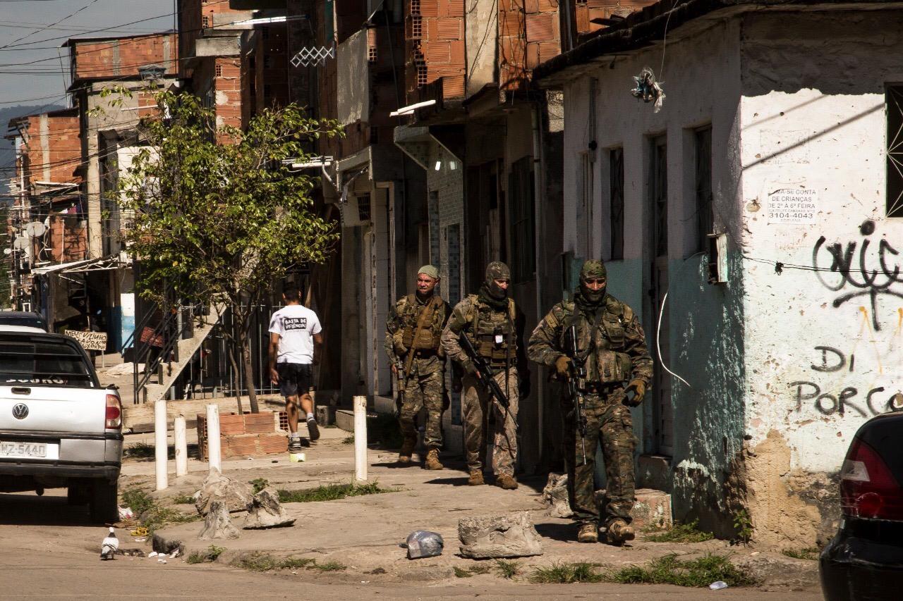 Alerta de operação policial em áreas do Complexo da Maré