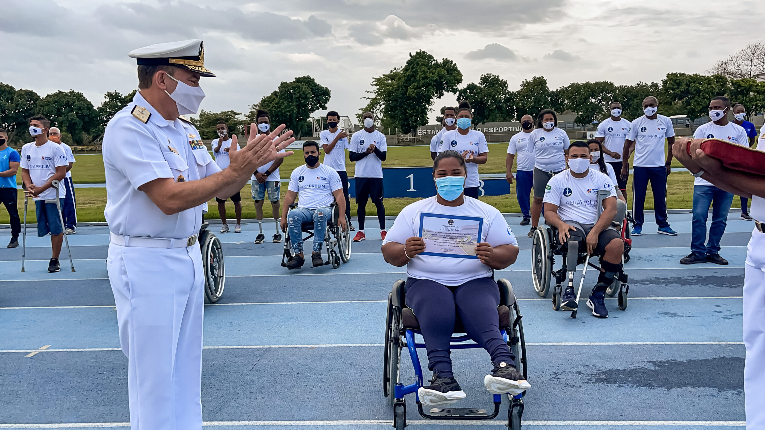 Primeiro Festival Paralímpico da Marinha homenageia atletas, entre eles Tayana Medeiros, do Complexo da Penha