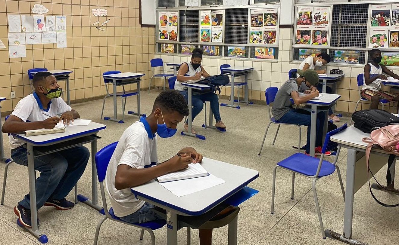 Estudantes do Bairro da Paz participam da 16ª Olimpíada Brasileira de Matemática das Escolas Públicas
