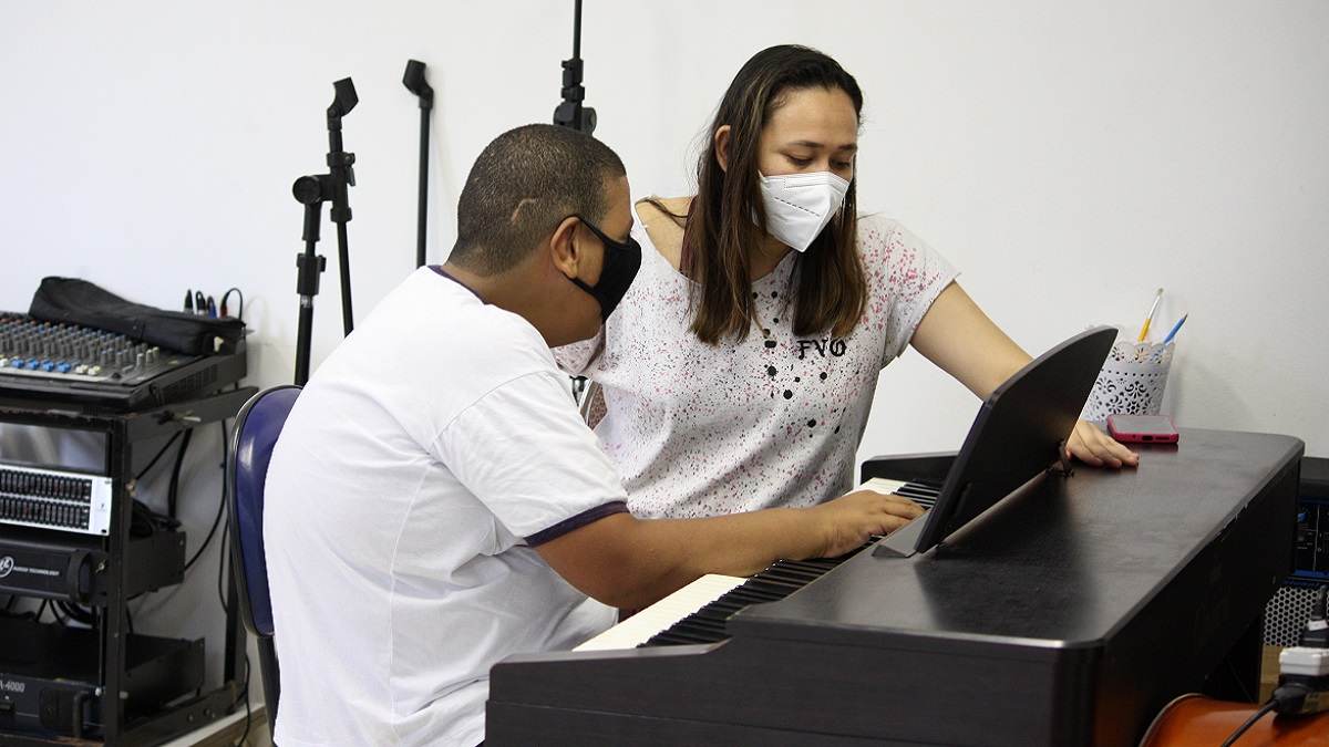 Escola de Música da Rocinha