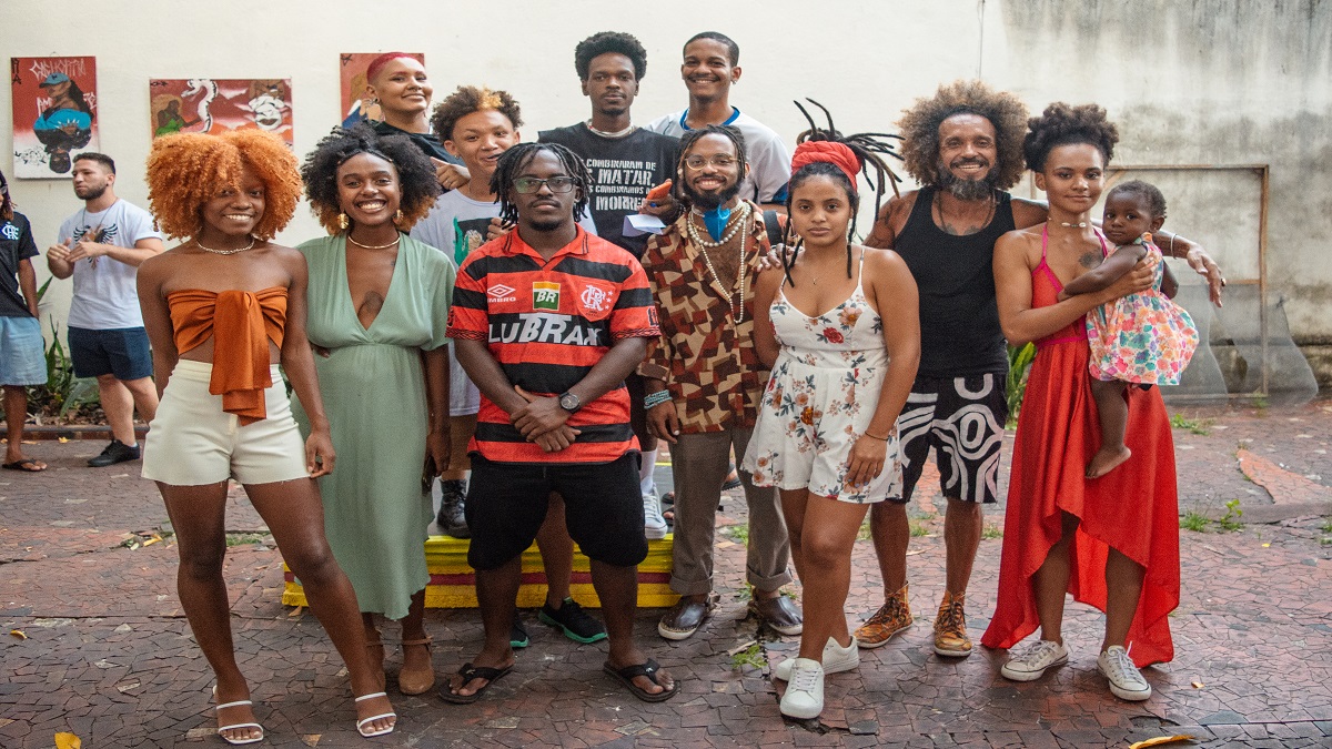 Conexões Entre Raízes_ Exposição de arte Antirracista das periferias e favelas cariocas