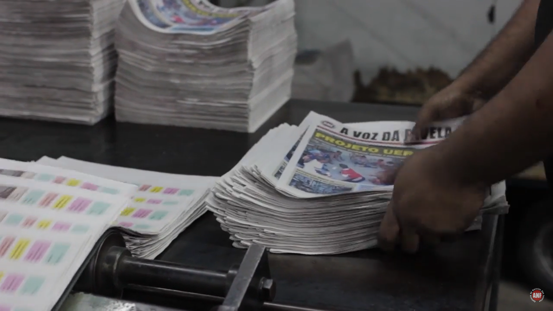 Jornal Impresso A Voz Da Favela