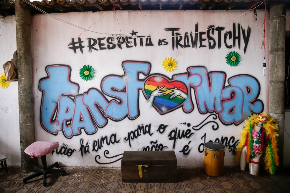 Casa Transformar precisa de doação para acolher pessoas trans em Fortaleza