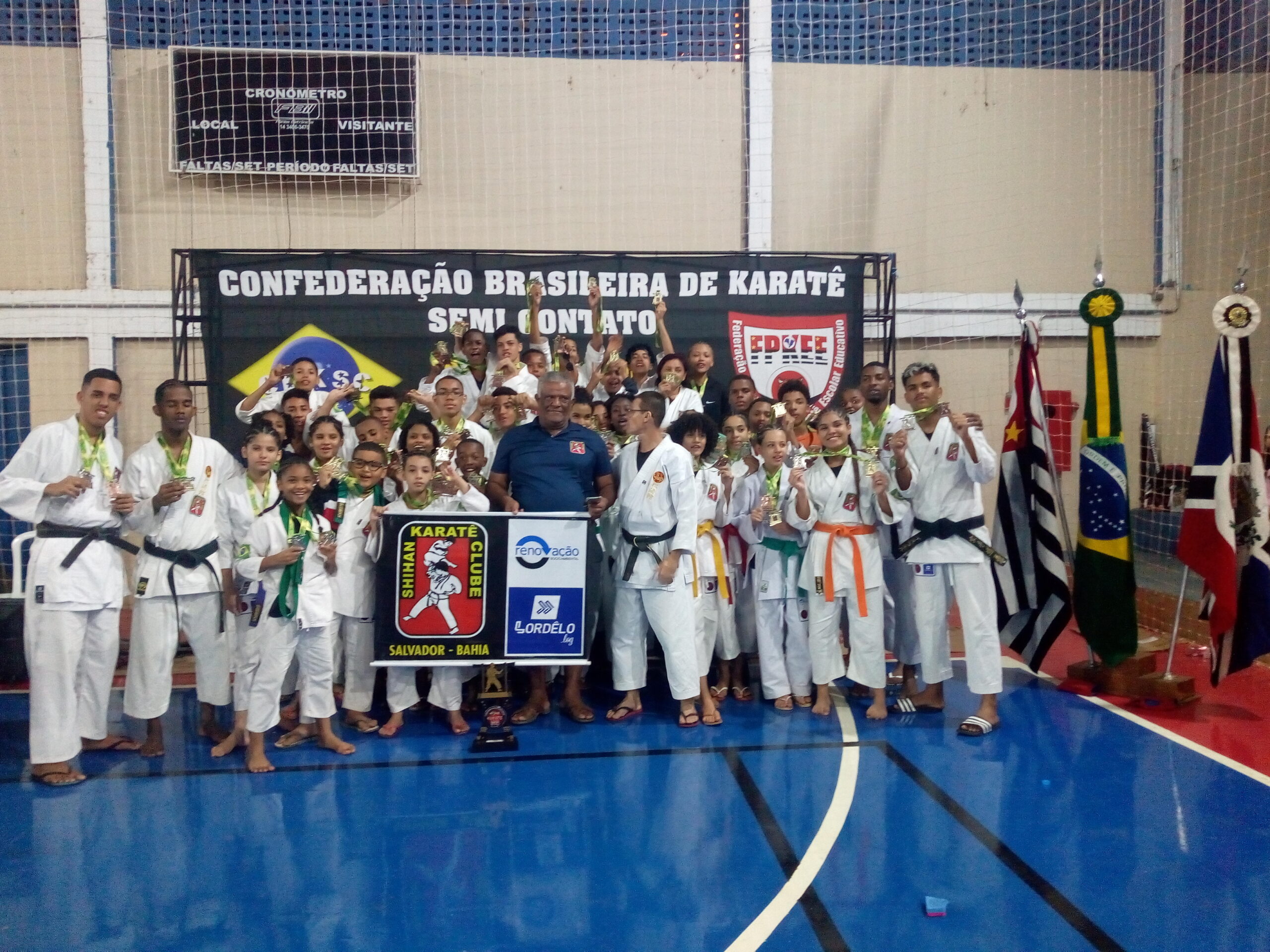 Karatecas baianos conquistam vice campeonato brasileiro em São Paulo
