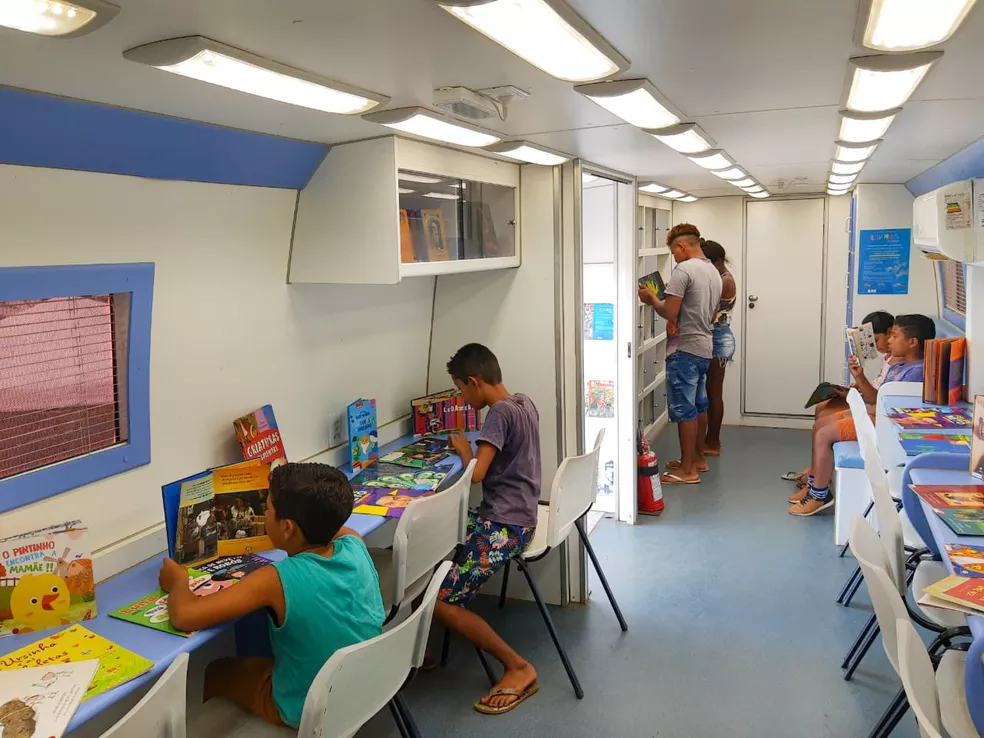 Livros nas Praças: biblioteca itinerante chega a zona rural de Alagoas