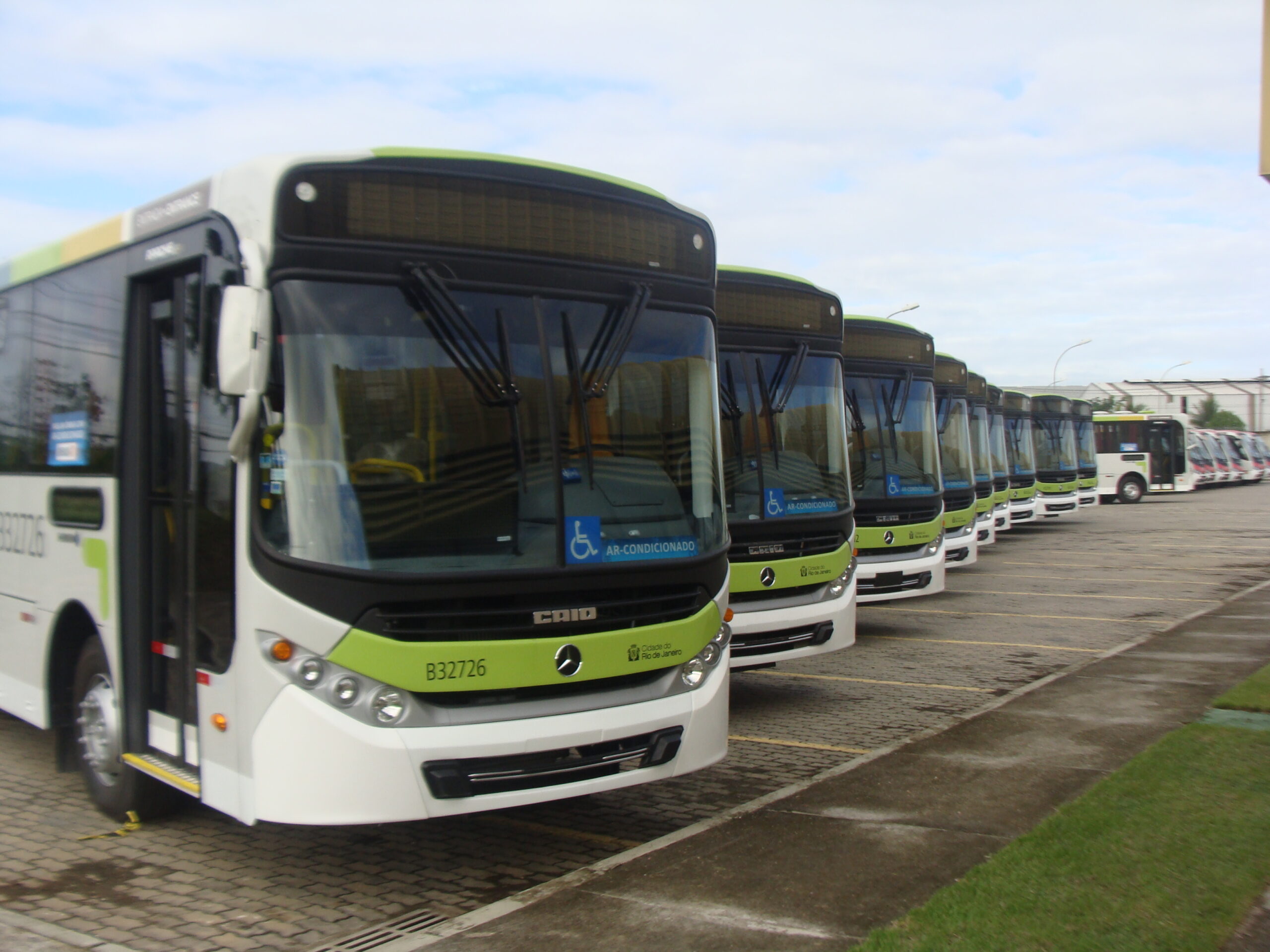 Mais duas linhas de ônibus começam a operar no Rio esta semana