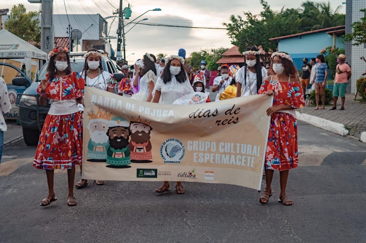 Bahia: Terno de Reis do Grupo Espermacete se apresenta em Barra de Pojuca