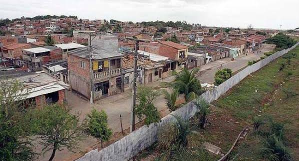 Salvador: “muro da exclusão” impede moradores de usarem transporte público em São Cristovão