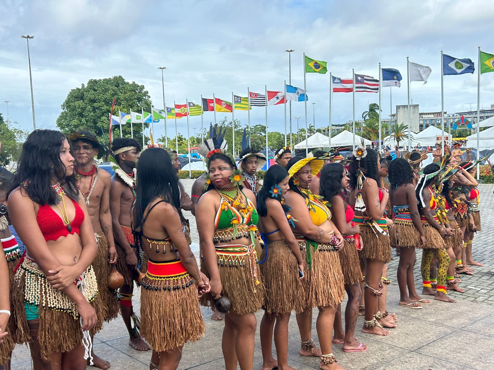 Acampamento Terra Livre reúne 30 povos indígenas da Bahia