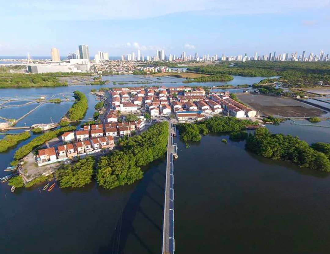 Ilha de Deus é território de pesca e resistência nas águas do Recife