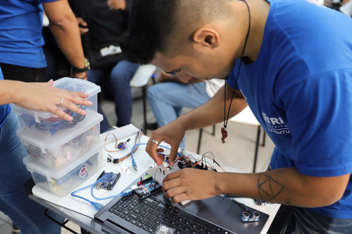 Curso grátis de robótica e impressão 3D tem 2 mil vagas no RJ