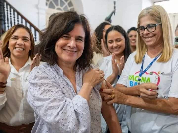 Governo da Bahia intensifica campanha de vacina bivalente
