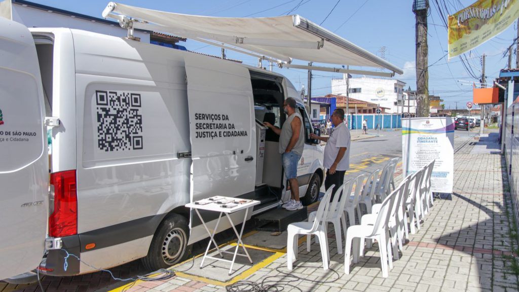 Serviços gratuitos, como emissão de documentos, são oferecidos em Mogi das Cruzes (SP)