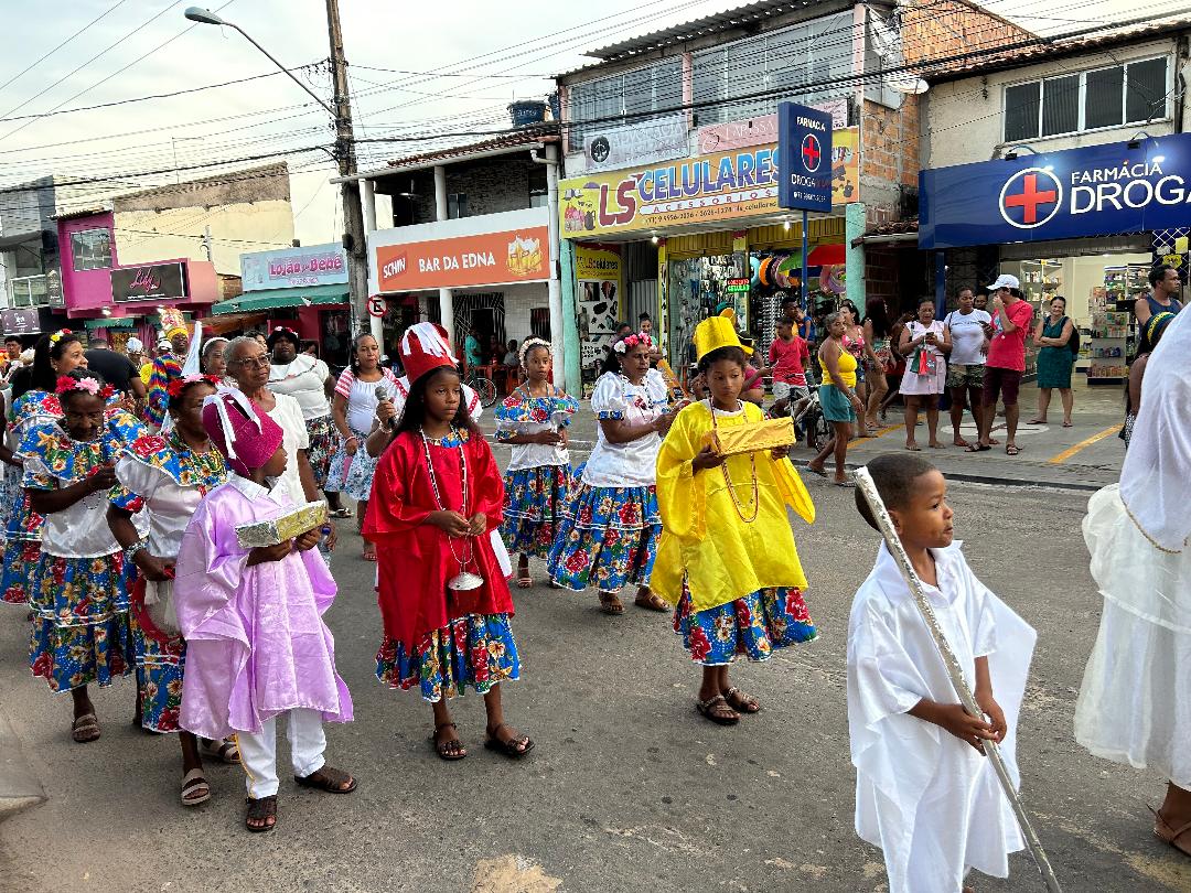Grupo Cultural Espermacete mantém vivo o tradicional Terno de Reis