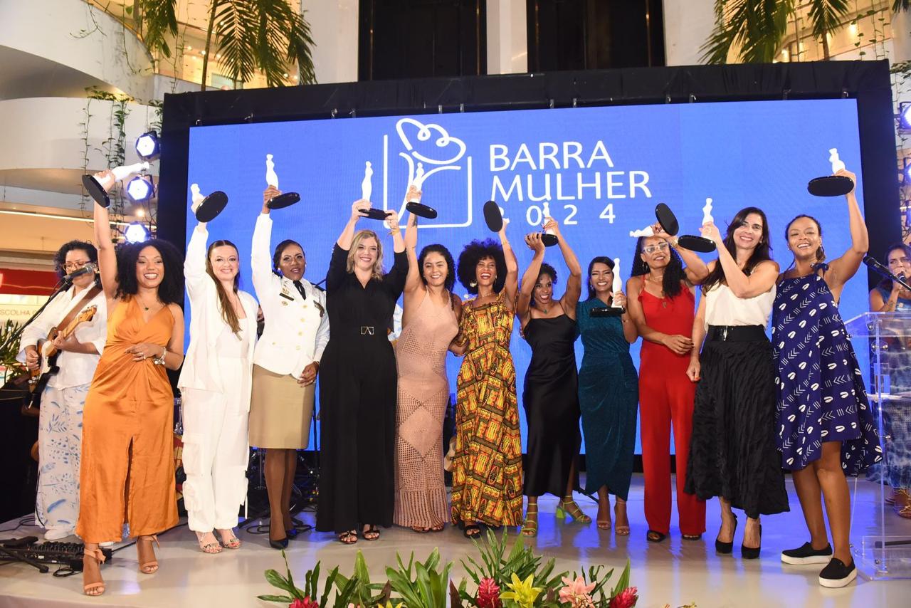 Mulheres são homenageadas pela relevância social em Salvador