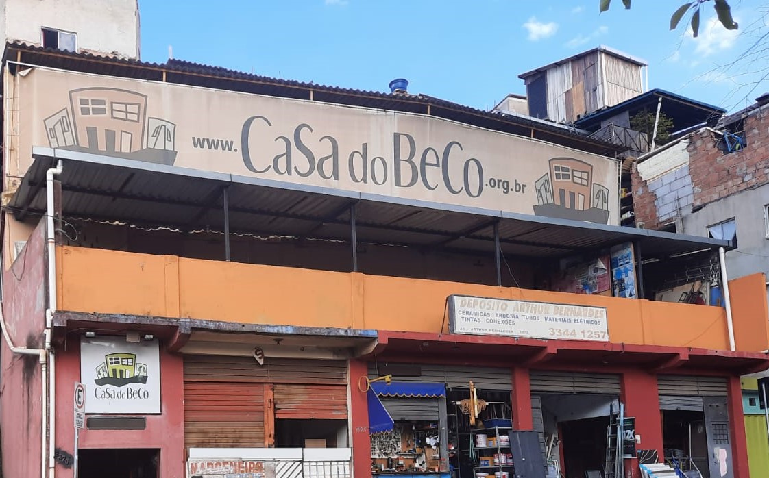 Casa do Beco oferece arte e cultura no Aglomerado Santa Lúcia, em BH